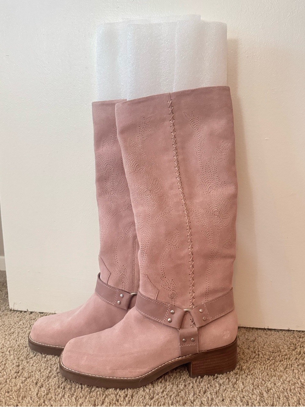 Lucky Brand Women's Dusty Pink Suede Boots